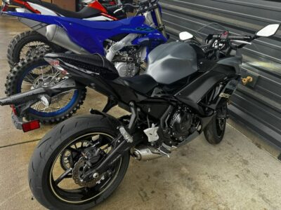 2024 Kawasaki Ninja® 650 ABS Metallic Matte Dark