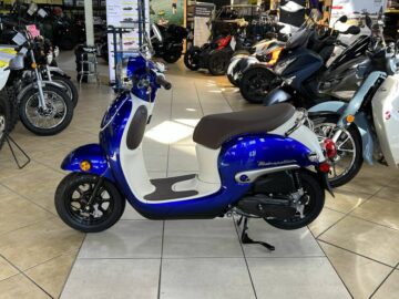 New 2024 Honda Standard Motorcycle METROPOLITAN BASE