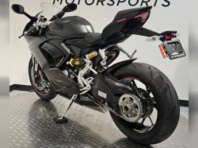 New 2024 Ducati Sportbike Motorcycle Panigale V2