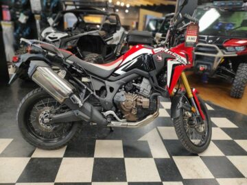 Used 2017 Honda® Dual Sport Motorcycle Africa Twin CRF1000L DCT