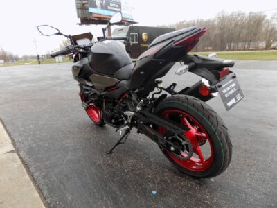 New 2024 Kawasaki Sportbike Motorcycle Z500 SE ABS