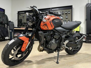 New 2023 Triumph Standard Motorcycle Trident 660 Matte Baja Orange / Matte Storm Grey