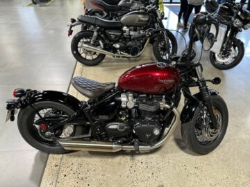 New 2023 Triumph Standard Motorcycle Bonneville Bobber Red Hopper