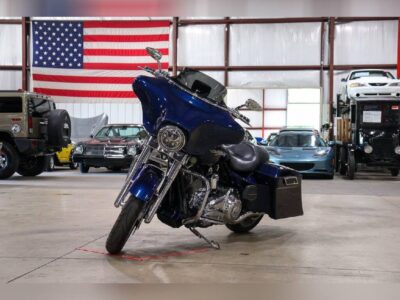 Used 2012 Harley Davidson Touring Motorcycle FLXH Street Glide Custom