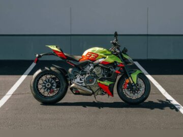 New 2023 Ducati Sportbike Motorcycle Streetfighter V4 Lamborghini Livery