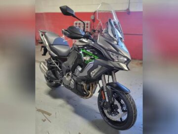 New 2023 Kawasaki Dual Sport Motorcycle Versys® 1000 SE LT+