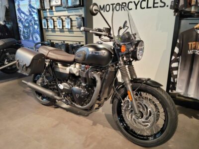 Used 2022 Triumph Standard Motorcycle Bonneville T120 Black Gold Line Matt Saphire Black / Ma