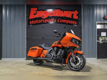 New 2024 Indian Motorcycle® Cruiser Motorcycle Challenger® Dark Horse® Icon Sunset Orange